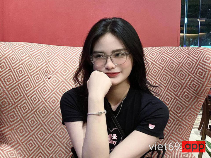 Ảnh 7 của Đụ úp thìa em gái xinh ra nước lênh láng vì sướng