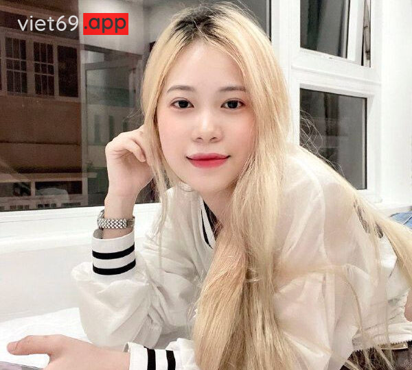 Ảnh 1 của Em gái Việt xinh đẹp làm SGBB cho Tàu Khựa – Phần 2