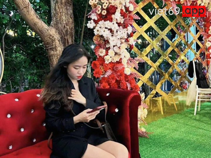 Ảnh 12 của Em gái xăm trổ chân dài có cái lồn múp hạt le to (Full Clip + Pic)