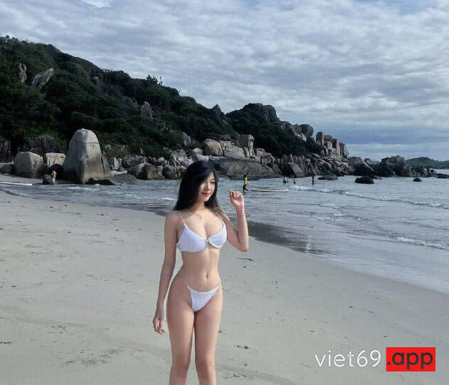 Ảnh 7 của Em gái xinh Tiktoker Mi Trần body ngon vú to lộ clip sex chịch với bạn trai (Full Clip + Pic)