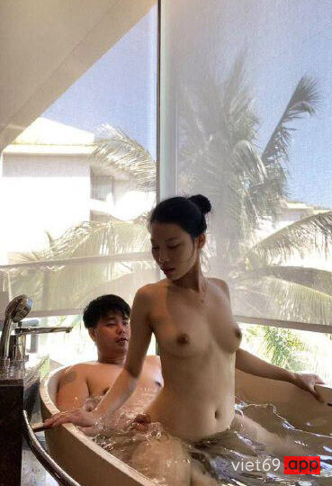 Ảnh 1 của Em ghệ nứng lồn cưỡi ngựa nhún cực sung (Full Clip + Pic)