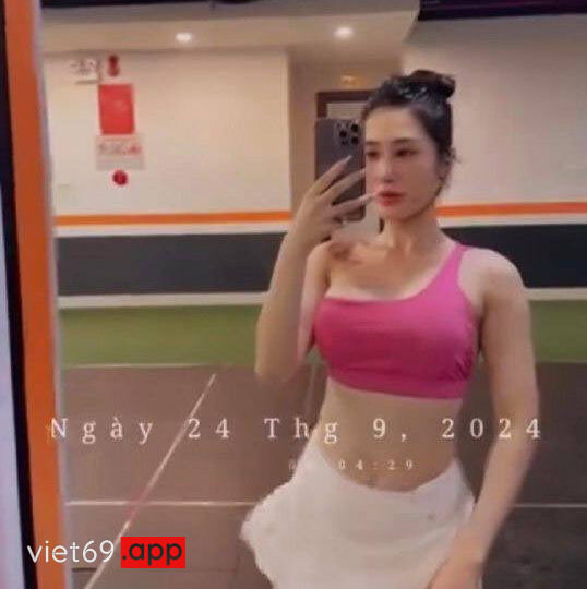 Ảnh 10 của Em gymer Bùi Thu Hằng lộ clip sex địt nhau với người yêu trong khách sạn – Phần 2