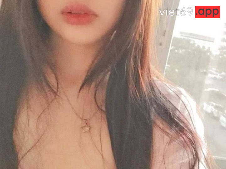 Ảnh 1 của Em học sinh vú to lần đầu đi nhà nghỉ với bạn trai