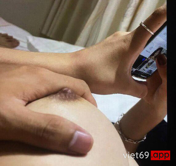 Ảnh 1 của Em ngon thế anh bắn vào trong em nhá (Full Clip + Pic)