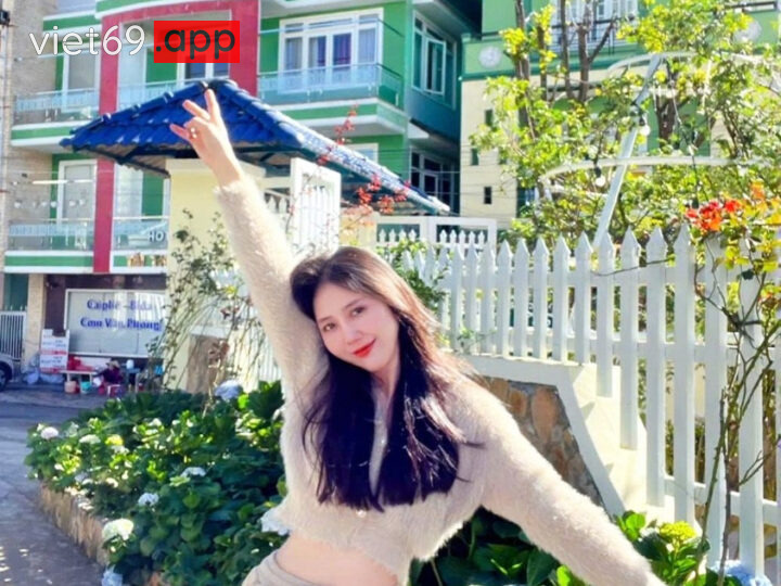 Ảnh 1 của Em người mẫu siêu đẹp lộ clip sex ngon đét