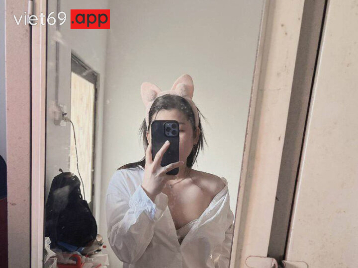 Ảnh 5 của Em người yêu chubby vú sừng trâu dập cực sung trong khách sạn
