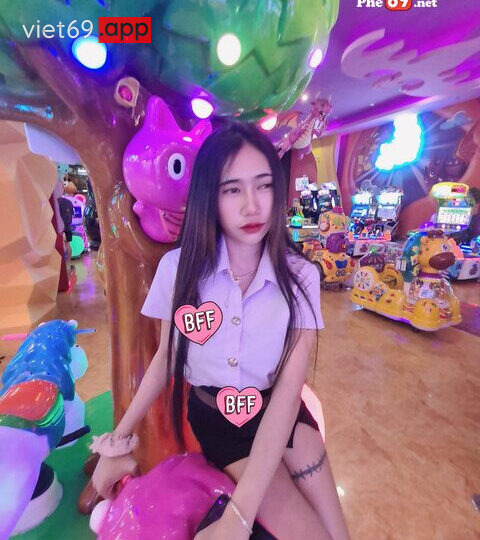Ảnh 2 của Em nữ sinh loli xăm mình bị địt xuất tinh trong