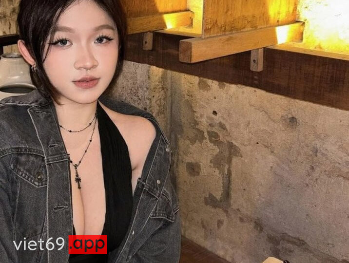 Ảnh 8 của Em Quỳnh Anh vú to lồn múp cưỡi ngựa thiệt kích thích