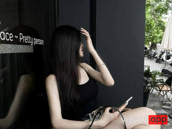 Ảnh 9 của Hà Quỳnh Trang cô bé quàng khăn có cặp vú siêu phẩm lộ clip sex với bạn trai (Full Clip + Pic)