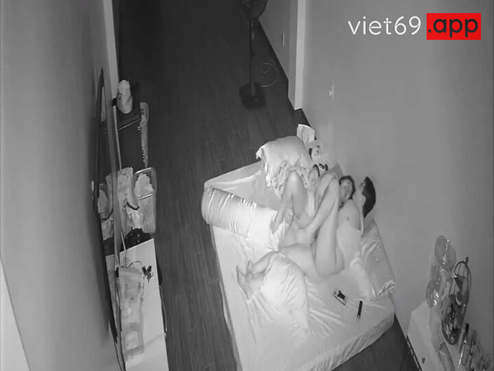 Ảnh 4 của Hack Camera Cặp vợ chồng trẻ cô vợ trẻ đẹp địt cùng chồng hai tháng liên tiếp
