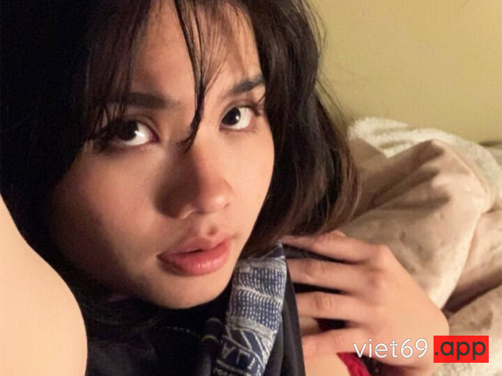 Ảnh 50 của Katie Pham du học sinh dâm đãng chuyên chịch dạo cùng các sinh viên người Úc (Full Clip + Pic)