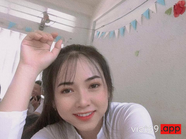 Ảnh 7 của Lộ clip sex Bé Nhi vú to cưỡi ngựa với người yêu rên rỉ