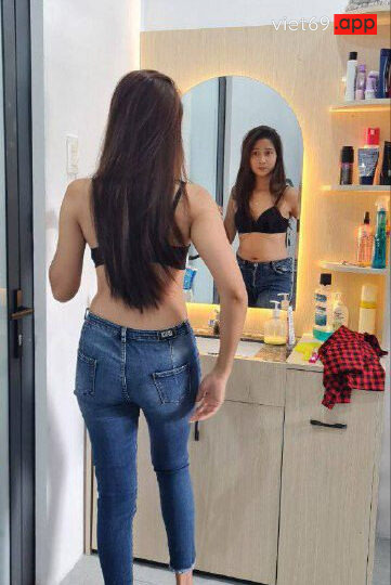 Ảnh 3 của Lộ clip sex cặp vợ chồng chịch nhau cực sung – Phần 1