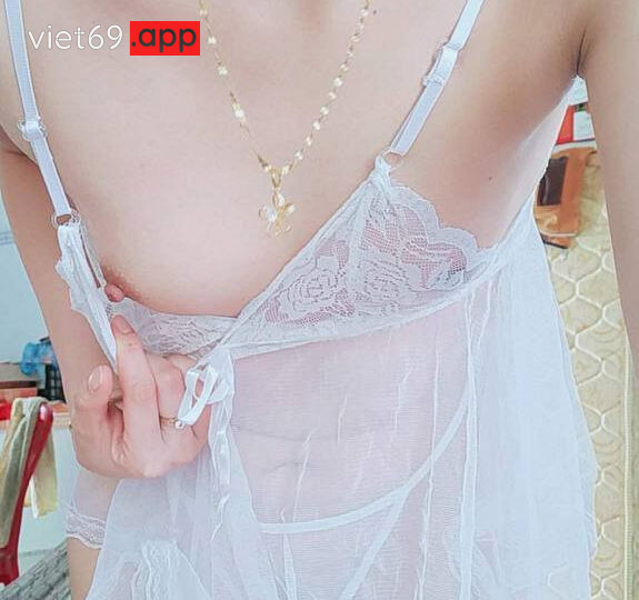 Ảnh 3 của Lộ clip sex cặp vợ chồng dâm đãng thích đụ public cho người khác thấy (Full Clip + Pic) – Phần 1