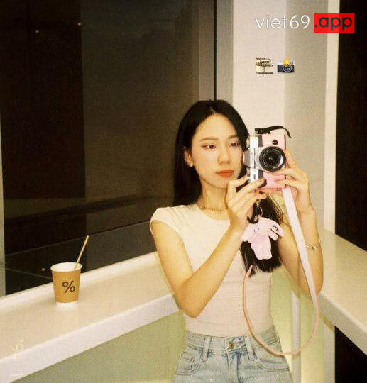 Ảnh 13 của Lộ clip sex Chịch gái xinh từ nhà tắm đến giường quá phê (Full Clip + Pic)