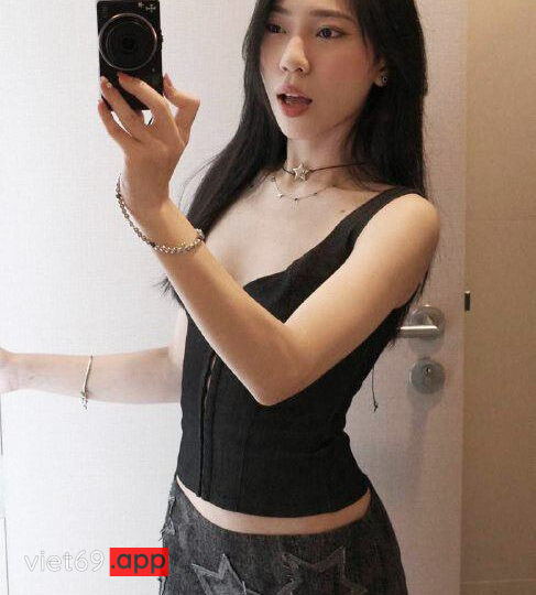 Ảnh 17 của Lộ clip sex Chịch gái xinh từ nhà tắm đến giường quá phê (Full Clip + Pic)