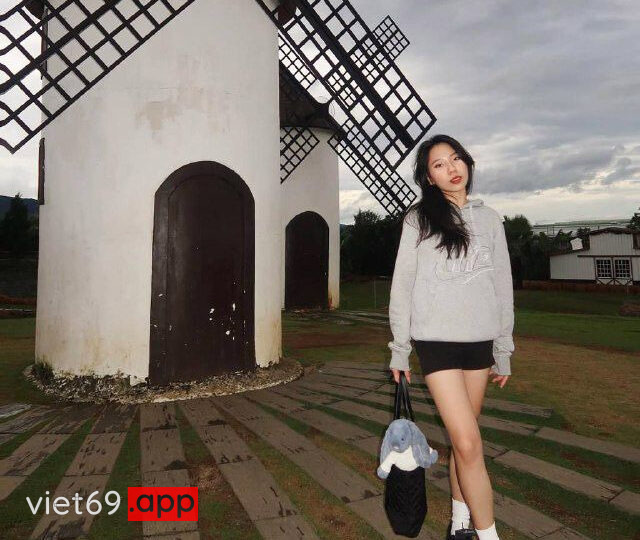 Ảnh 9 của Lộ clip sex Chịch gái xinh từ nhà tắm đến giường quá phê (Full Clip + Pic)
