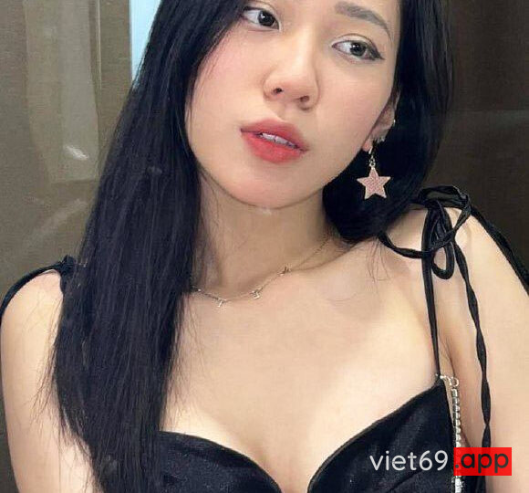 Ảnh 2 của Lộ clip sex Chịch gái xinh từ nhà tắm đến giường quá phê (Full Clip + Pic)