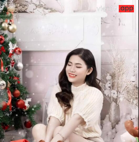 Ảnh 5 của Lộ clip sex Diễm Hương 2k6 mặt dỗi dễ thương