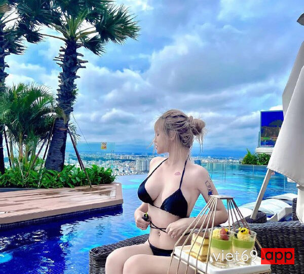Ảnh 4 của Lộ clip sex Đình Minh Thư gái mới lớn với cặp mông to tròn ngon