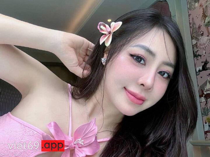 Ảnh 1 của Lộ clip sex em gái xinh bán đồ tập Gym địt em ra nước trắng