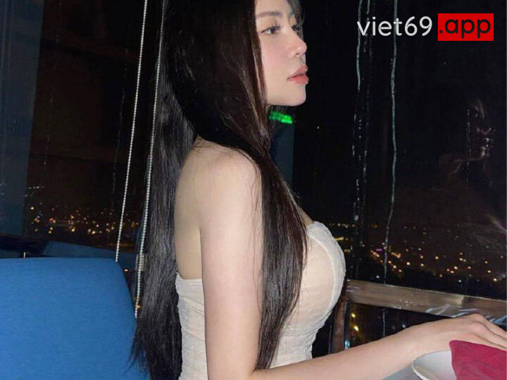 Ảnh 3 của Lộ clip sex em gái xinh bán đồ tập Gym địt em ra nước trắng