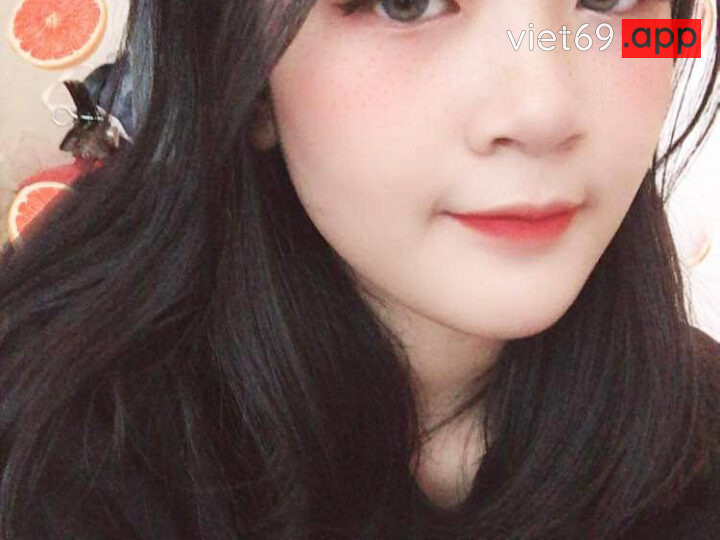 Ảnh 22 của Lộ clip sex em học sinh đeo kính mặc áo dài địt với bạn trai (Full Clip + Pic)