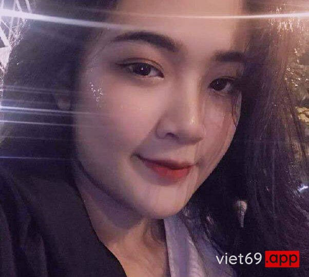 Ảnh 23 của Lộ clip sex em học sinh đeo kính mặc áo dài địt với bạn trai (Full Clip + Pic)