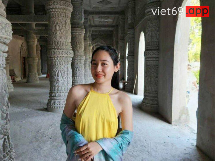 Ảnh 14 của Lộ clip sex Em kính cận mông to máy chịch cực dâm đãng (Full Clip + Pic) – Phần 1