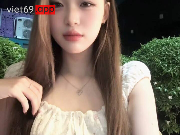 Ảnh 8 của Lộ clip sex gái xinh địt nhau với bạn trai cực hot (Full Clip + Pic)