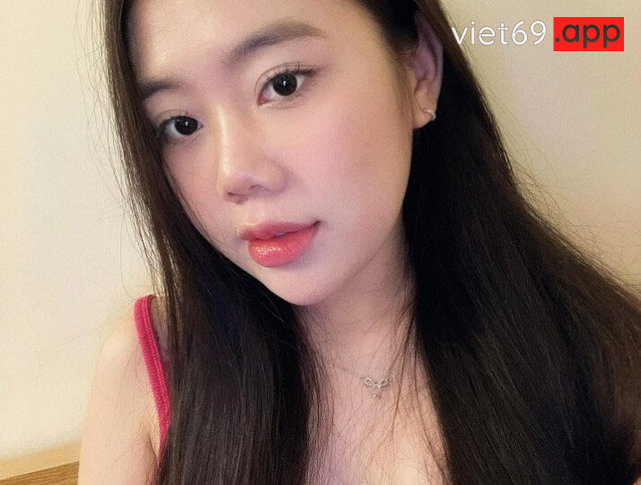 Ảnh 14 của Lộ clip sex Tiktoker dâm xinh yêu làm SGBB bị bố đường chịch rên la thảm thiết – Phần 2