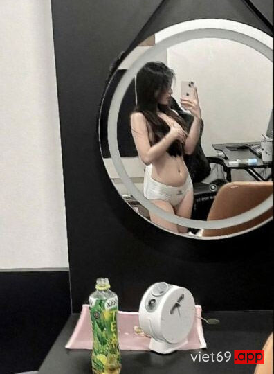 Ảnh 4 của Lộ clip sex Tiktoker Tống Khánh Linh 2k3 Shinhan Hải Dương chịch rên rỉ cực nứng