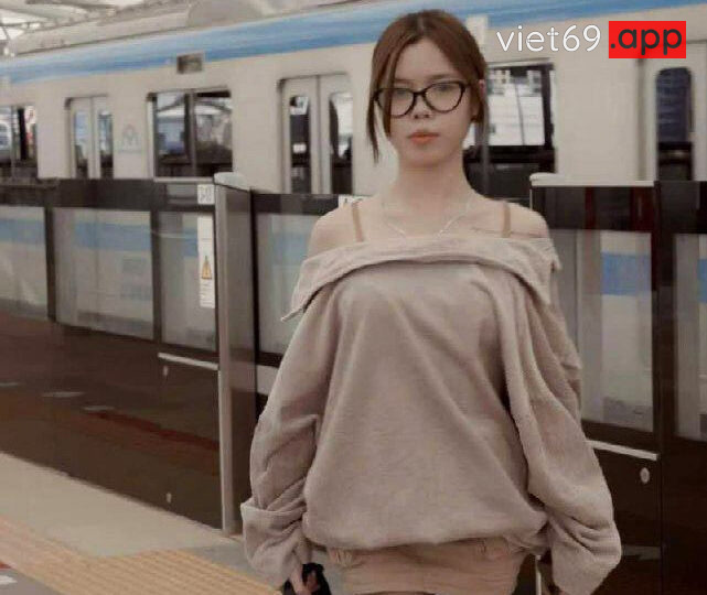Ảnh 6 của Lồn em khít anh dập mạnh làm em sướng rên rỉ (Full Clip + Pic)