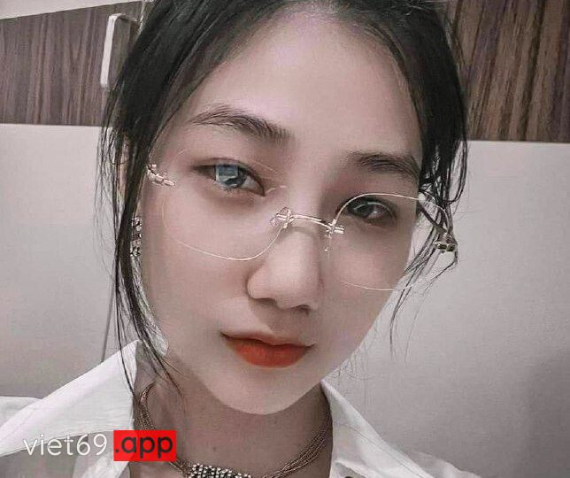 Ảnh 11 của Lồn em khít mà anh dập mạnh làm em sướng