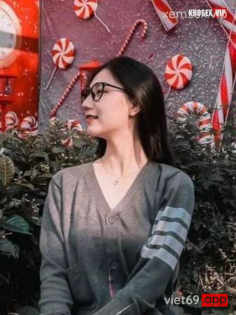 Ảnh 10 của Lồn em khít mà anh dập mạnh làm em sướng