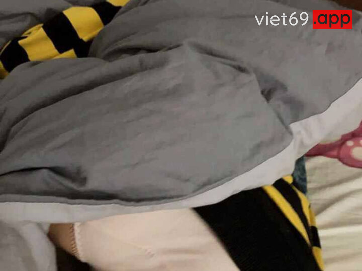 Ảnh 23 của Luận Loan em gái Tung của (Full Clip + Pic) – Phần 1