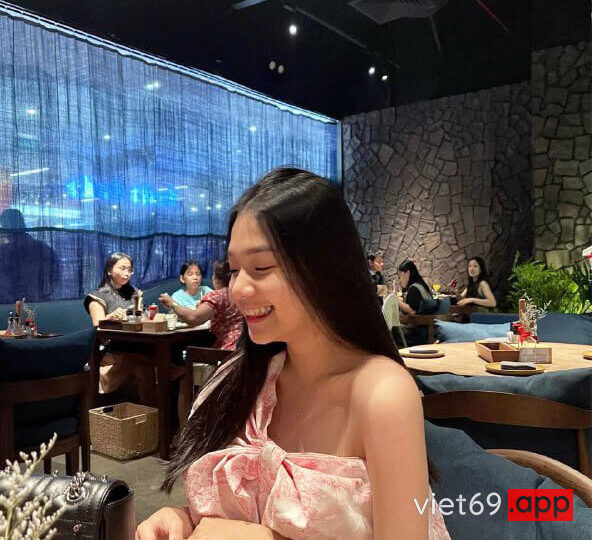 Ảnh 1 của Mạnh lên anh má em nứng dữ vậy (Full Clip + Pic)