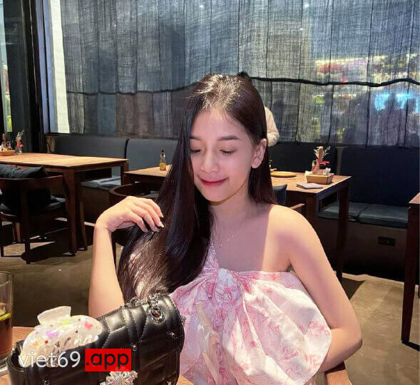 Ảnh 2 của Mạnh lên anh má em nứng dữ vậy (Full Clip + Pic)