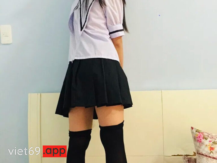 Ảnh 5 của Series gấu sinh viên năm nhất – Em cosplay nữ sinh chiều người yêu