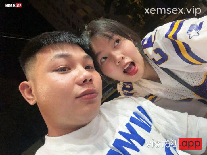 Ảnh 1 của Úp thìa em chubby mông to xuất tinh trong
