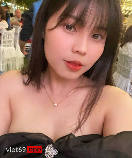 Ảnh 3 của Úp thìa em chubby mông to xuất tinh trong