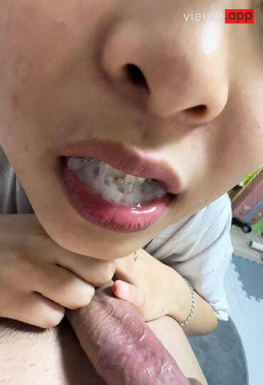 Ảnh 10 của Vợ dâm cưỡi ngựa sướng dâm thủy ra lênh láng