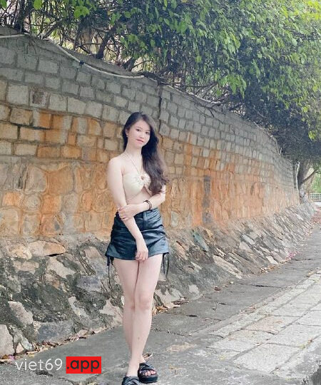 Ảnh 13 của Vợ dâm đãng thích thả rông đụ public (Full Clip + Pic)