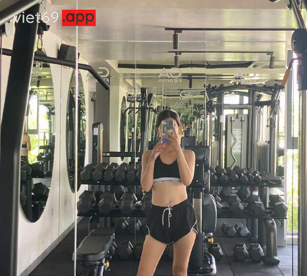 Ảnh 6 của Vợ trẻ đam mê bạo dâm BDSM thích nhét buồi tận họng địt cả 2 lỗ (Full Clip + Pic) – P2