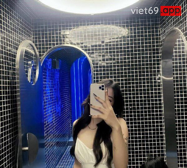 Ảnh 7 của Vừa chịch vừa vỗ mông em người yêu cực ngon (Full Clip + Pic)